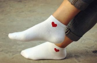 Чем отбелить и как отстирать белые носки