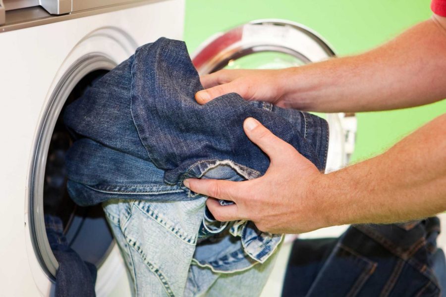 Что можно стирать с джинсами